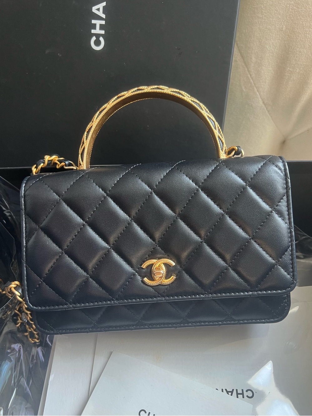 Chanel Top Handle WOC crossbody - Picture 5 of 10